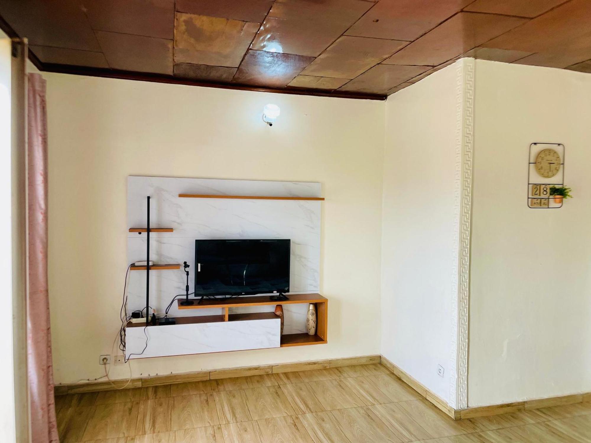 Appartement Avec Vue Panoramique Two Or Three Rooms Yaoundé Zewnętrze zdjęcie